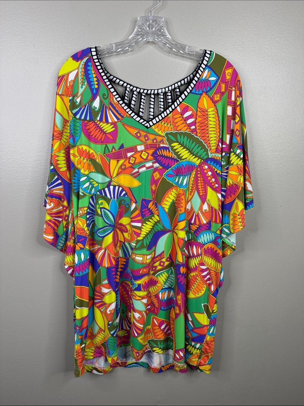 Trina Turk Montezuma Tunic Dress Swim Cover-Up Vibrant Tropical Pattern Medium